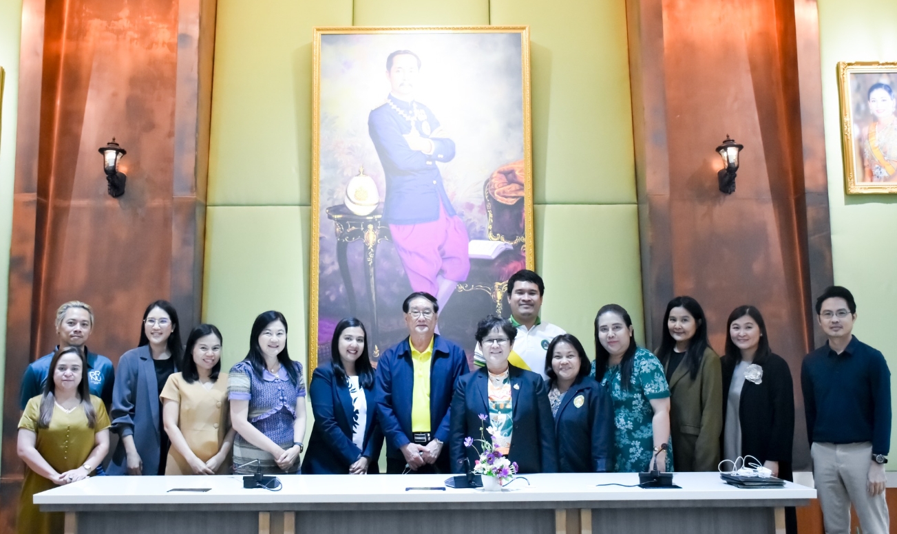 วิทยาลัยการฝึกหัดครู จัดอบรม “แนวทางการเขียนบทคัดย่อ (Abstract)” เสริมทักษะอาจารย์ผู้ควบคุมงานวิจัย